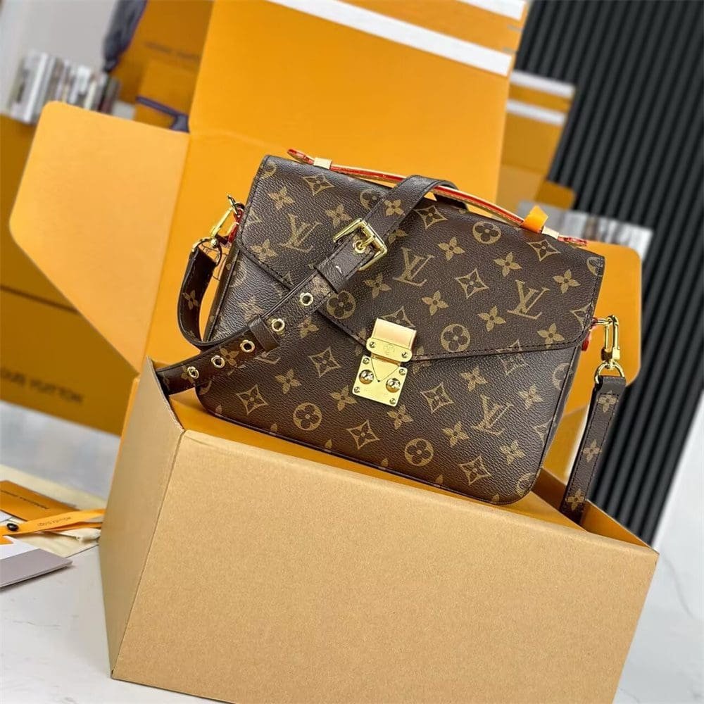 L0vis Vvtt0n M44875 Pochette Métis