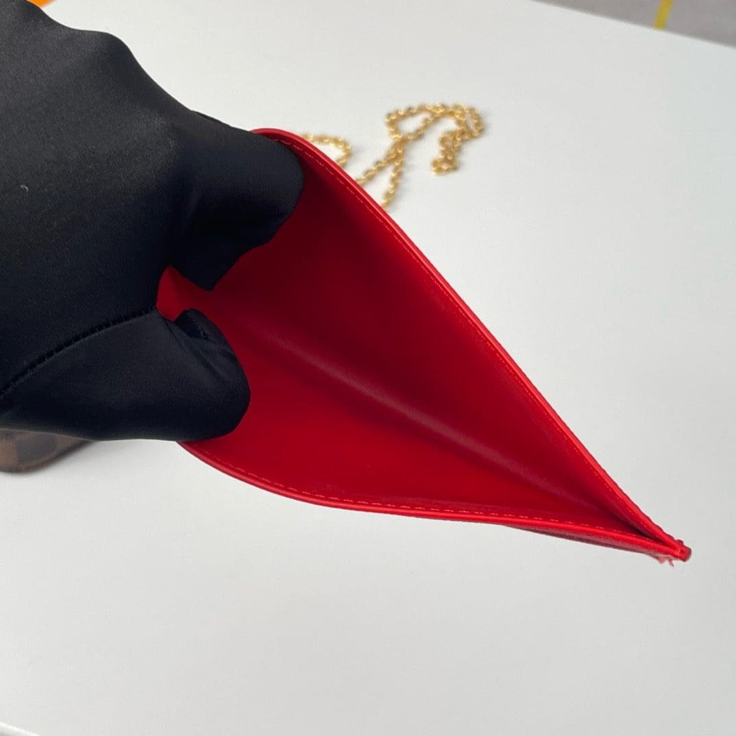 L0vis Vvtt0n N40492 Félicie Pochette