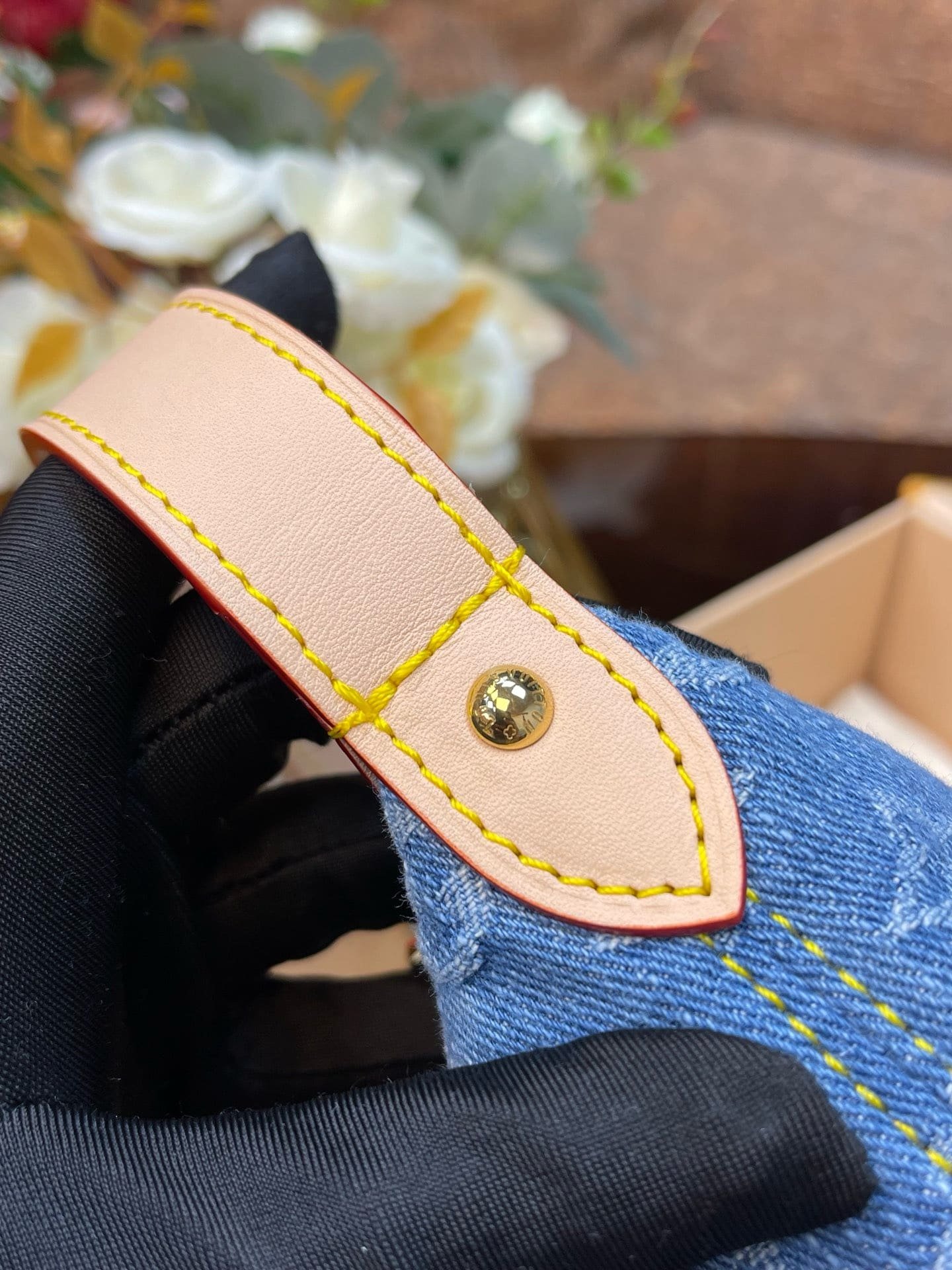 L0vis Vvtt0n Hills Pochette M82949