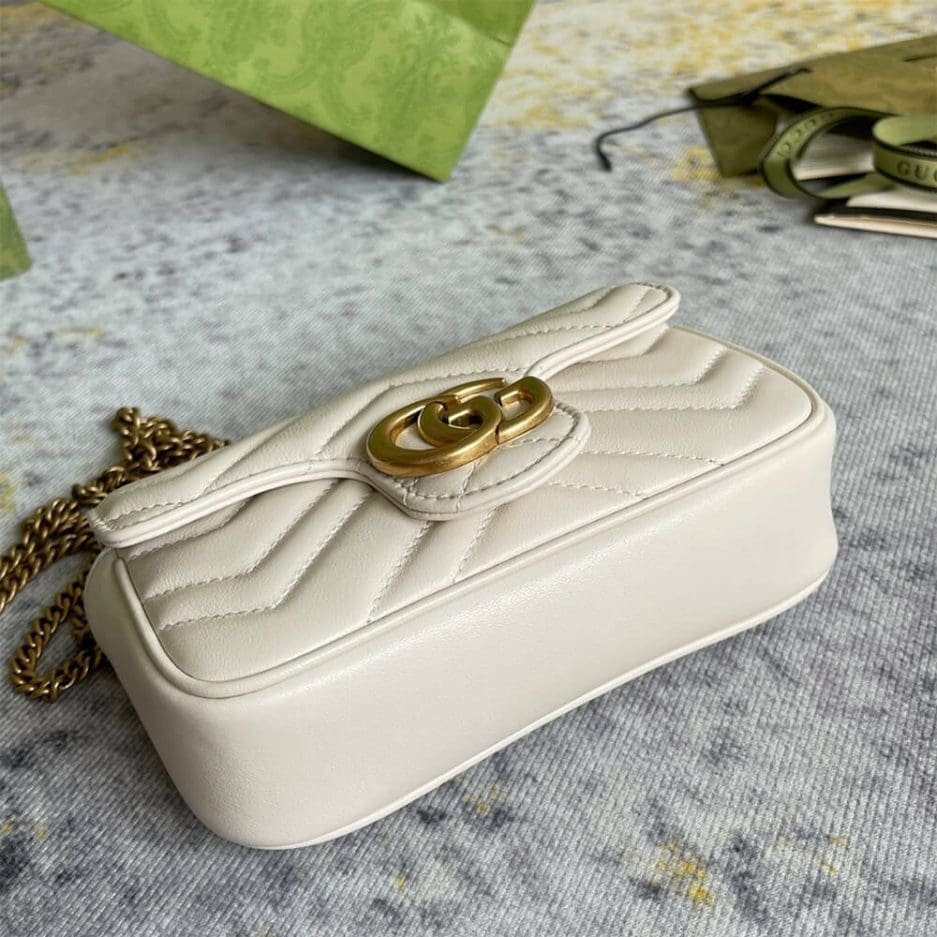 Gvc*1 Marmont matelasse leather S*per mini bag