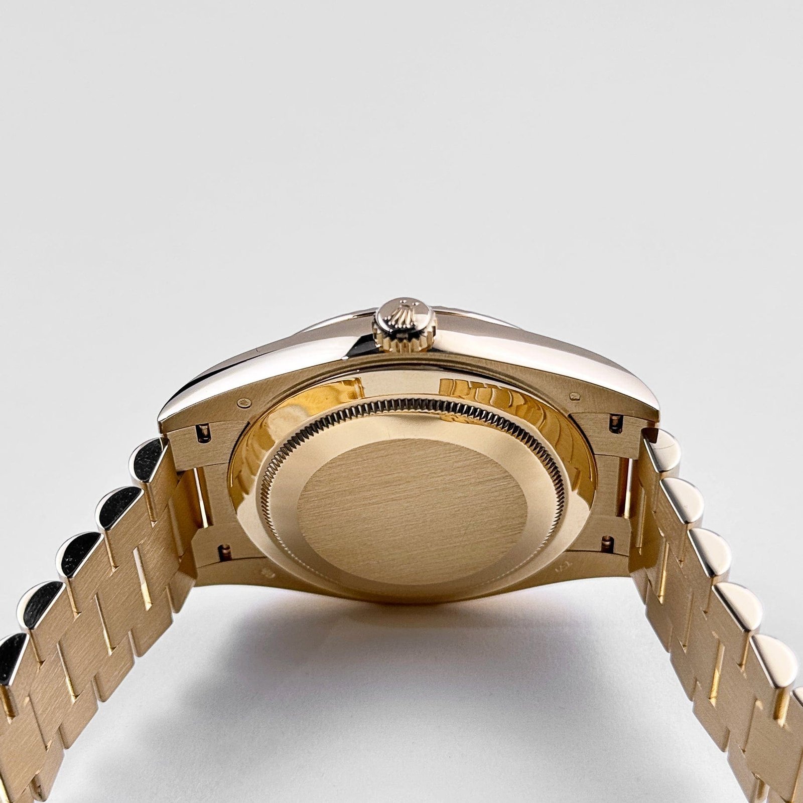 R01ex Day-Date 40 228238 Yellow Gold Champagne Roman Dial