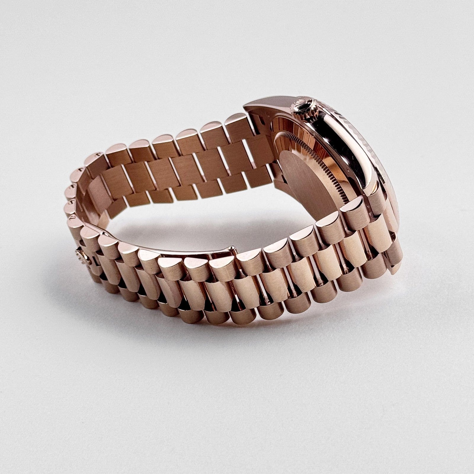R01ex Day-Date 40 Reference 228235 Rose Gold Slate Ombre Dial (2024)