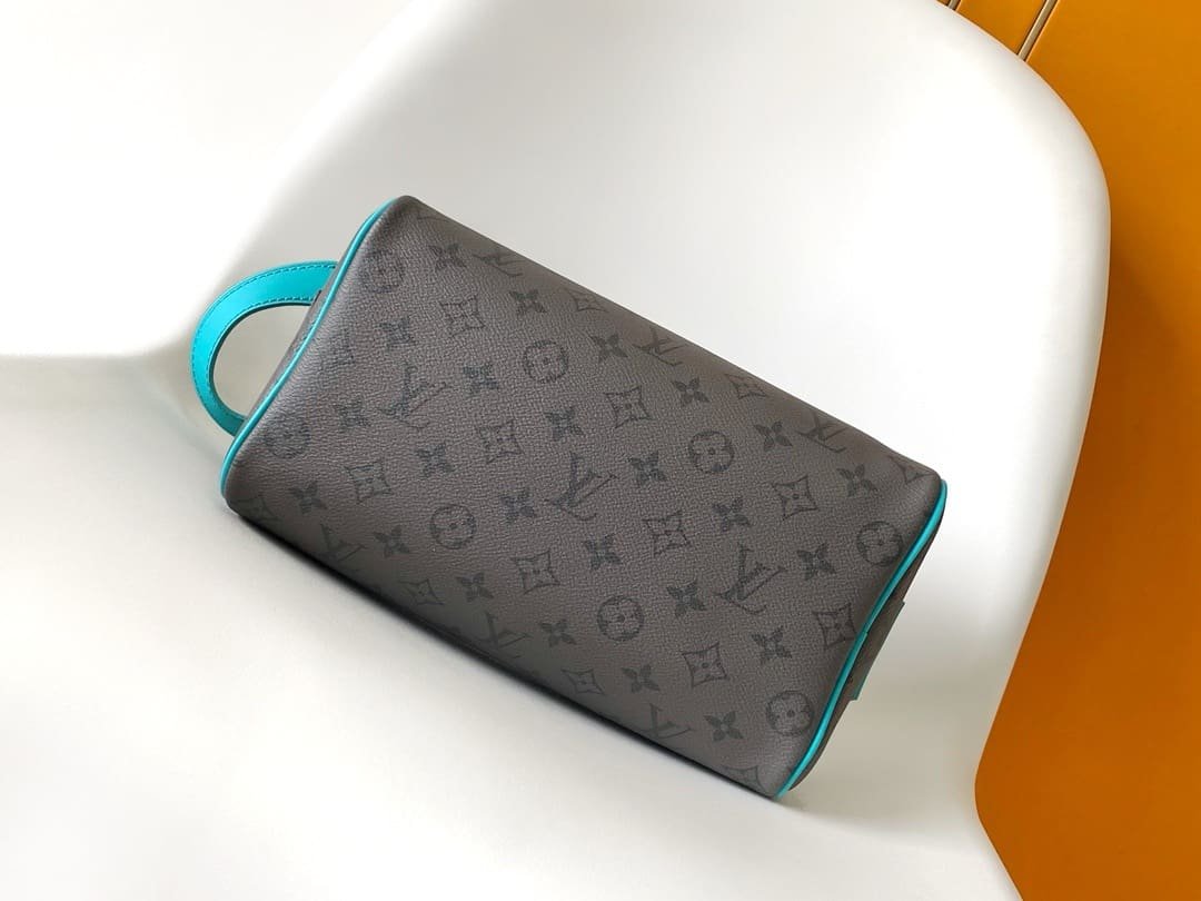 L0vis Vvtt0n M11482 Dopp Kit