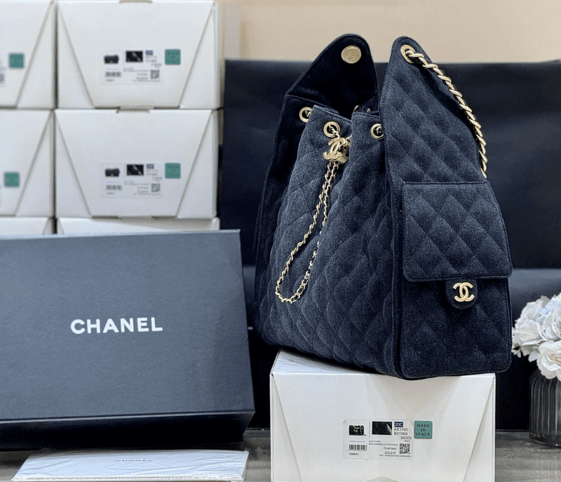 Ch**el 25 Medium Handbag